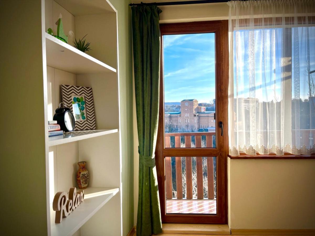The Green Guest House Of Veliko Tarnovo-Amazing View, Top Location Extérieur photo