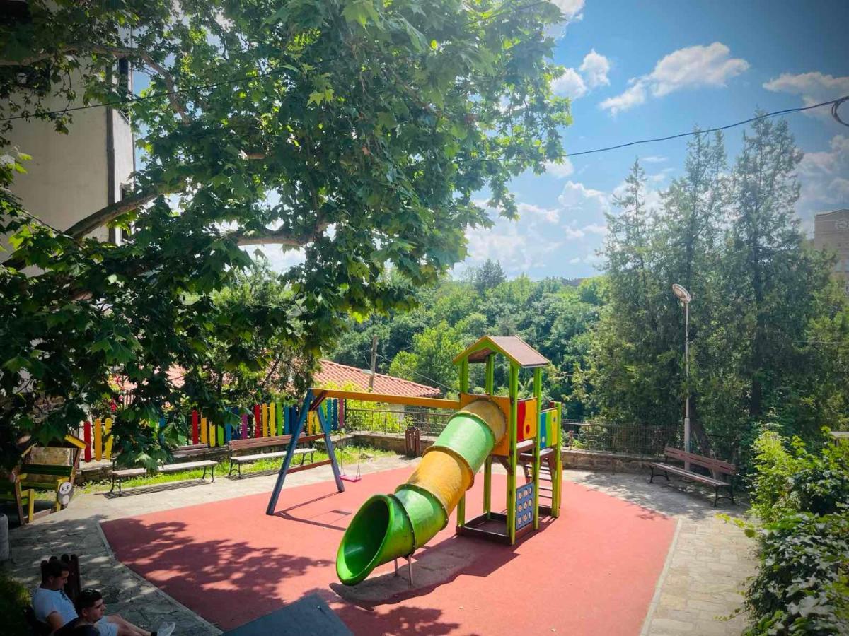 The Green Guest House Of Veliko Tarnovo-Amazing View, Top Location Extérieur photo